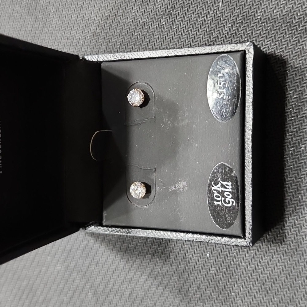 10k gold earrings